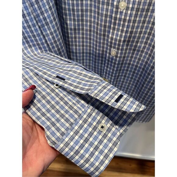 UNTUCKit Men’s Winkle Free Plaid Button Down Shirt Blue White Black - Picture 3 of 8